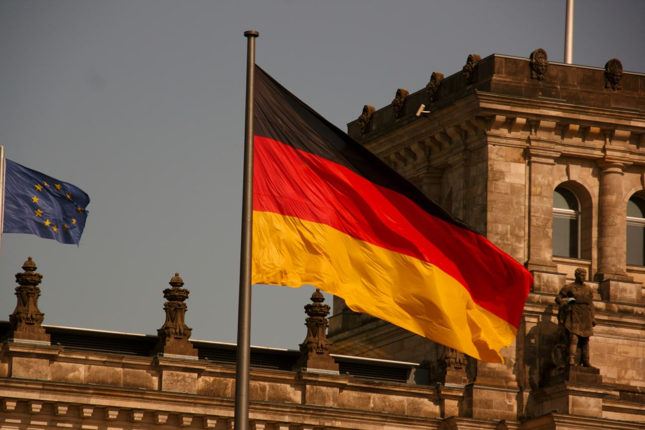 How long does it take for Canada Post to deliver to Germany?