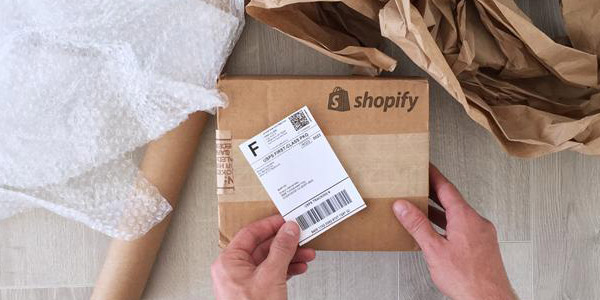 Using Sendly as multi-carrier shipping solution for your Shopify store can greatly reduce your workload.