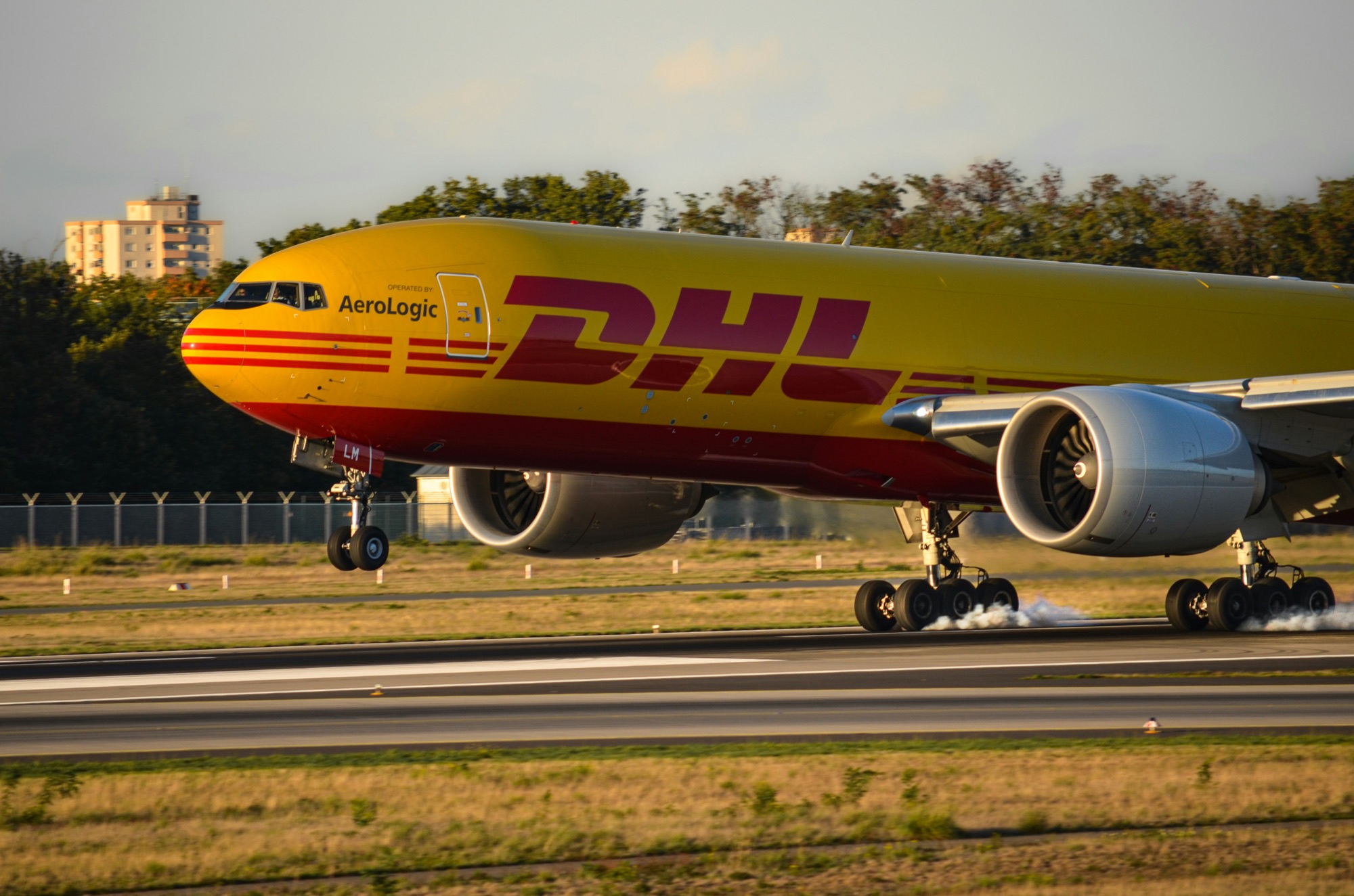 DHL shipping alternatives